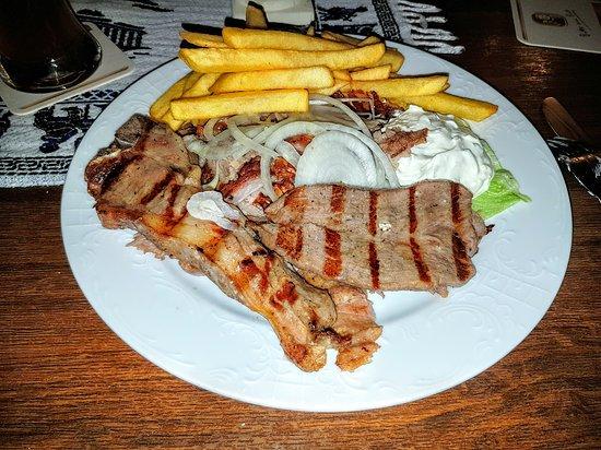 Akropolis Restaurant