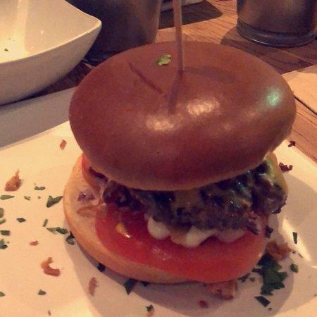 Mojo Burger