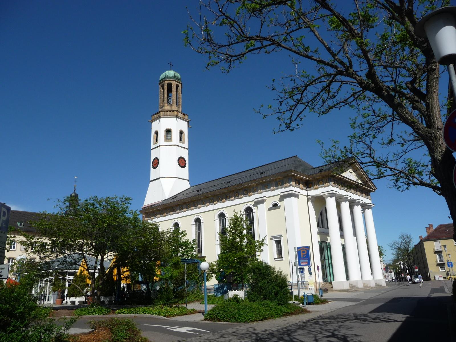 die Zwölf-Apostel-Kirche