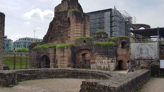 Kaiserthermen