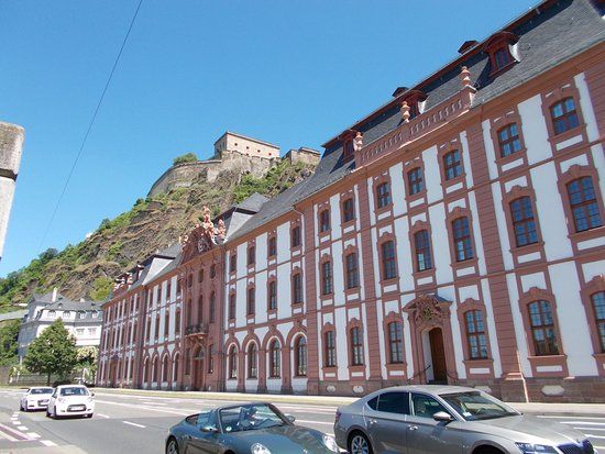 Dikasterialgebäude