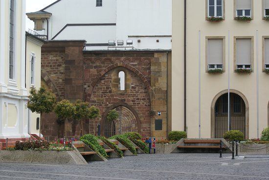 Erkenbert-Ruine