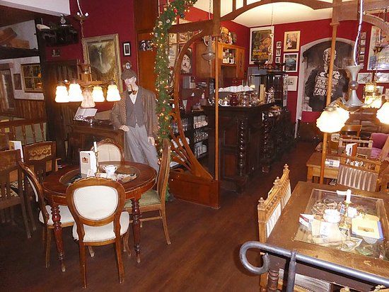 Cafe Sherlock